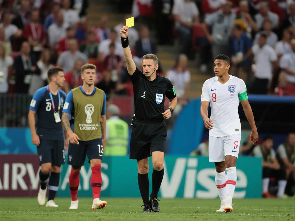 世预赛黄牌累计规则:下一场停赛风险让球员胆战心惊 世预赛黄牌累计规则:下一场停赛风险让球员胆战心惊