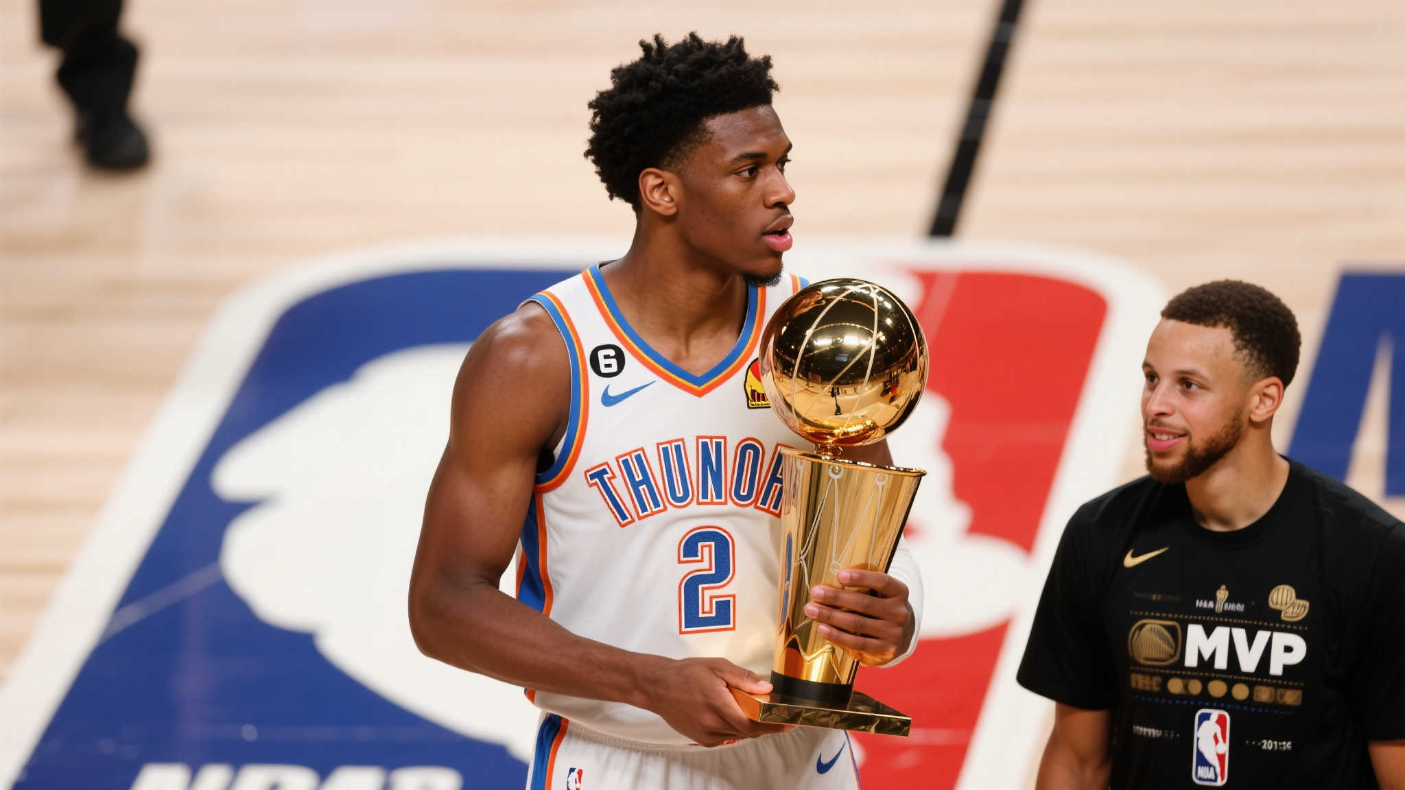 亚历山大荣膺近十年首位总冠军MVP，自15年库里后再现辉煌